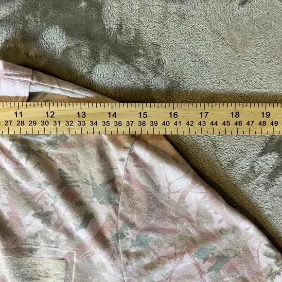 Women's Camo 97 Short Sleeve Graphic T-Shirt - Pink Size Small - Picture 5 of 6